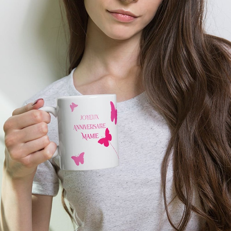 Tasse anniversaire mamie à offrir en cadeau