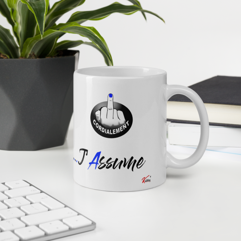 Mug drôle J’suis trop un p’ti con tasse cadeau provoc assumée